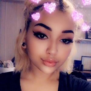 Meet your Posher, Leo